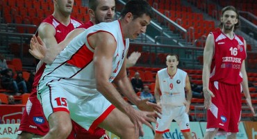 HKK Zrinjski, KK Varda