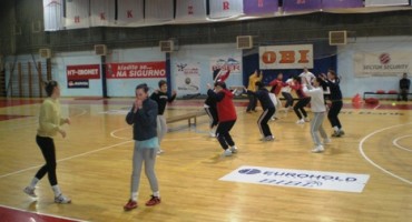 Rukometašice i rukometaši Zrinjskog rade 'punom parom'