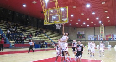 HKK Zrinjski svladao Svjetlost Brod 79:65