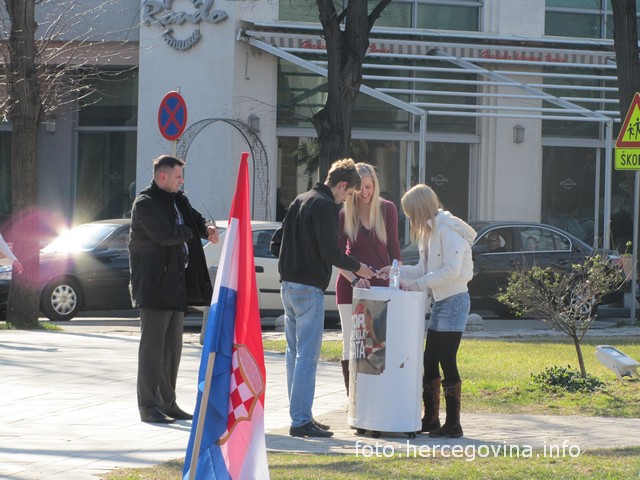 Tijekom peticije ''Stop majorizaciji Hrvata u BiH'' prikupljeno 142,345 potpisa