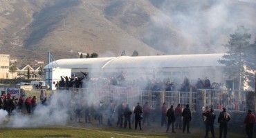 Ultras Zrinjski Mostar, Ultras, Ultarsi, Ultras Zrinjski Mostar, Stadion HŠK Zrinjski, FK Velež, Ultrasi, Stadion HŠK Zrinjski, Ultras, Ultras - Zrinjski, Ultras Zrinjski Mostar, KN Ultras, Ultrasi, Stadion HŠK Zrinjski, FK Velež, Gradski derbi, Gradski derbi Zrinjski - Velež, Stadion HŠK Zrinjski, Ultrasi