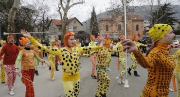 Mostarske mažoretkinje i Hrvatska Glazba Mostar organiziraju karnevalsku povorku