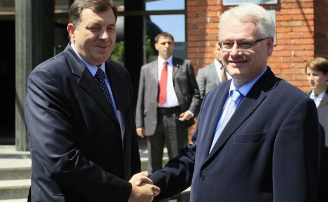 Ivo Josipović, čestitka, Milorad Dodik