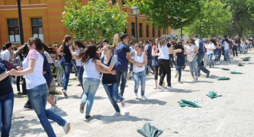 Maturanti iz Mostara plesat će za ulazak u Guinnessovu knjigu rekorda 