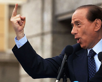 Silvija Berlusconija izbacili iz  talijanskog parlamenta