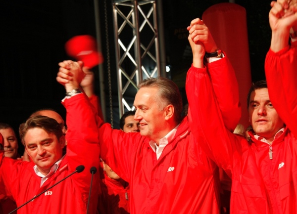 Država za čovjeka: Obustavljena istraga protiv Lagumdžije i Hadžića!