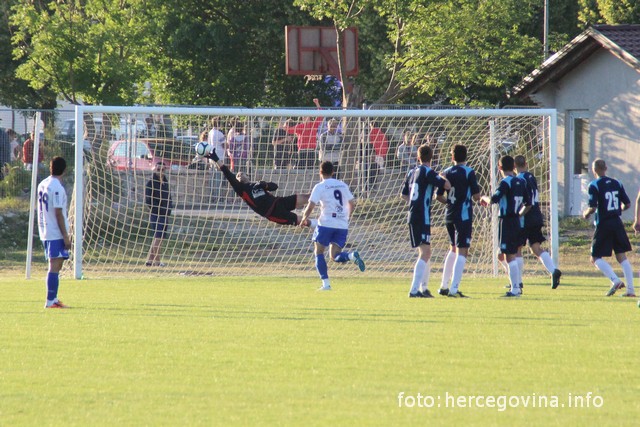 Belgijski U19 reprezentativac Toni Sušić na probi u Hajduku