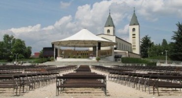 Natječaj za dodjelu stipendija Udruge fra Slavko Barbarić 