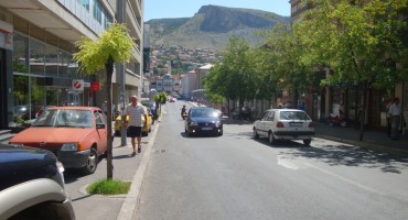 Mostar: Po danu asfalt se topi, noću tropska 32 stupnja