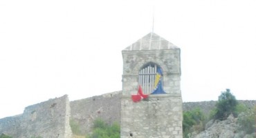 Počitelj, turska zastava, bura