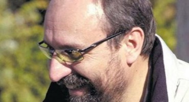 Hadžić pod jakom policijskom pratnjom krenuo prema Haagu