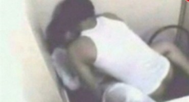 Usred seksa na radnom mjestu ih prekinuo šef 