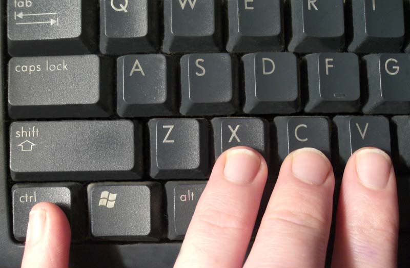 Copy - paste novinarstvo: Pitanje časti ili nečeg drugog?