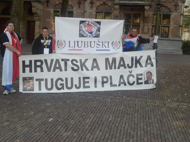 Eksuzivno: Hercegovina.info na velikom prosvjedu Hrvata u Haagu