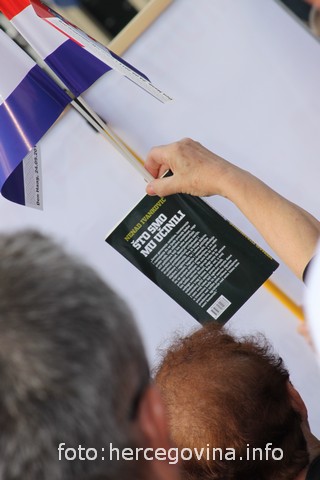 Eksuzivno: Hercegovina.info na velikom prosvjedu Hrvata u Haagu