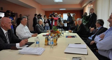 Vrijeme istječe, dogovora nema: Dva izborna područja u FBiH, ili pak elektorski sustav biranja 