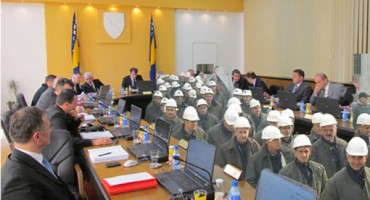 prosvjedi, Nermin Nikšić