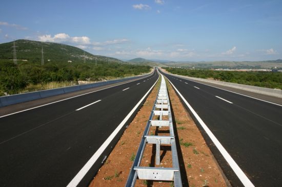 Trasa autoceste se pomjera, kako bi se odgodio početak izgradnje, te Mostar prometno izoliralo