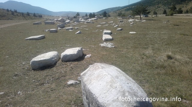 Priče iz Hercegovine: Tri čehre i četiri groblja