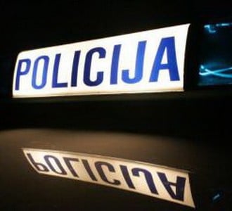 Ubio suprugu, pa se objesio