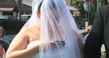 Prodavao pokćerku za udaju, a ona bi zatim pobjegla od mladoženja