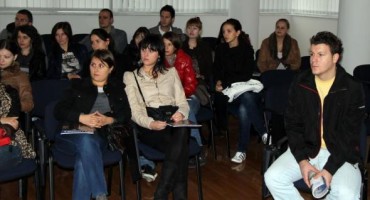 Aluminij Mostar, studenti