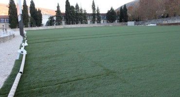 HŠK Zrinjski: Umjetna trava na pomoćnom igralištu i vozilo za ozlijeđene nogometaše