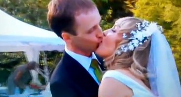 Znanstvenici tvrde: 'Francuski poljubac' nastao je iz njuškanja