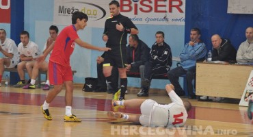 Dvadeset i četiri gola prvog dana Božićnog turnira