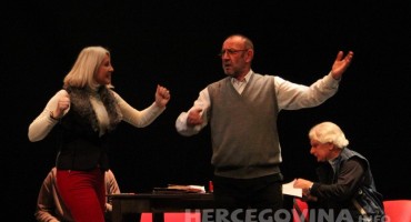 Predstava „Kajališni sat“ povodom odlaska u mirovinu glumca HNK Mostar Dragana Šuvaka 