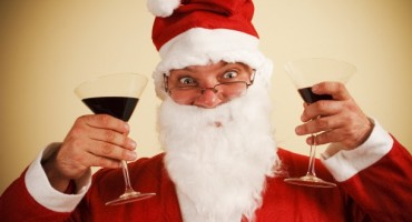 Pijani Djed Mraz ukrao stojadina i potpuno ga slupao