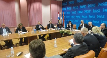 HDZ BiH, Valentin Inzko