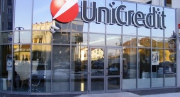 Unaprijeđeno kartično poslovanje UniCredita