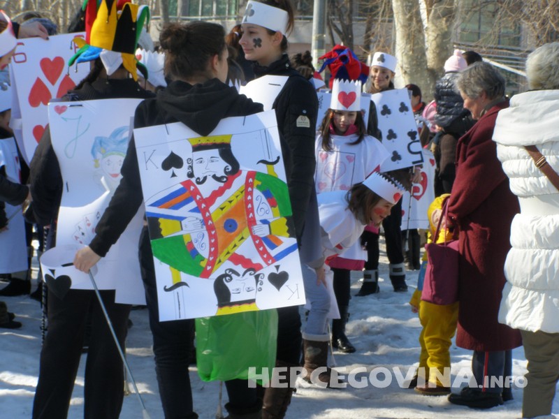 male-mackare-mostar