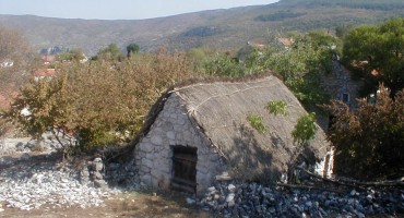 Hercegovina: Priča o staroj slamarici - 01.02.2012