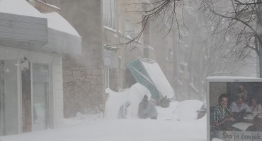 snijeg, Mostar, Elementarna nepogoda, Mostar, snijeg, Elementarna nepogoda, promet, zimsko vrijeme, snježno nevrijeme, zima, upozorenje