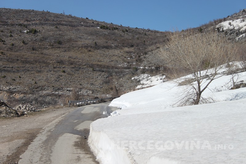 Danas u Bosni i Hercegovini pretežno oblačno vrijeme sa kišom u većem dijelu zemlje