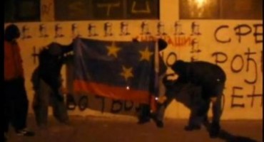 snp naši pale zastavu vojvodine