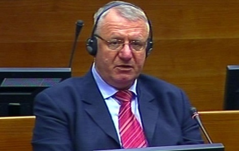 Vojislav Šešelj  odbija dobrovoljni povratak u Den Haag 