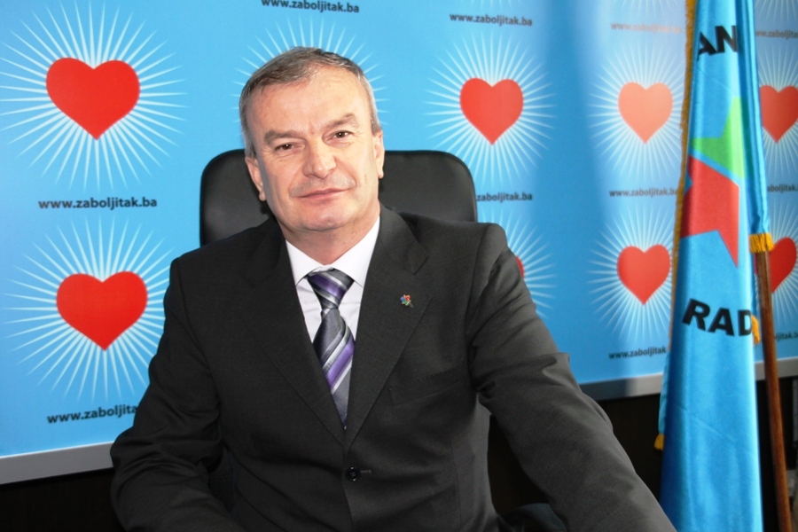 Narodna stranka Radom za boljitak organizira potpisivanje peticije za ukidanje županija u FBiH