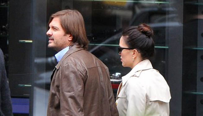 Severina u tajnosti stigla u Beograd: Slavni par krije bebu od javnosti