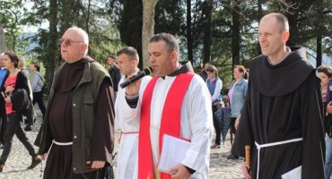 Križni put Uzarići- Široki Brijeg 