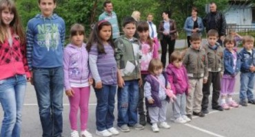 Fenomen u malom bosanskom mjestu: 13 parova blizanaca u jednoj ulici