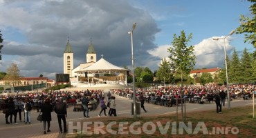 ČUDO U MEĐUGORJU: Liječniku koji je imao kliniku za abortuse obratila se Majka Isusova! 
