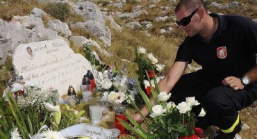 Prije 12 godina ugasilo se 12 života, a istina se još ne zna