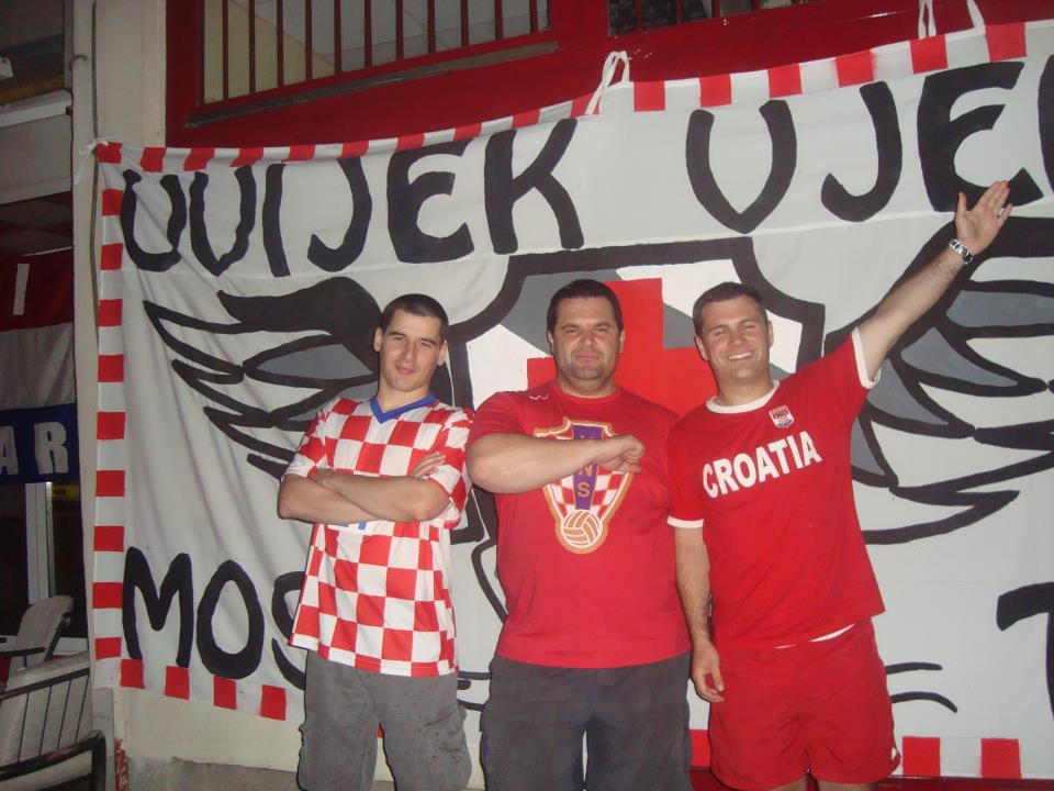 FOTO: Vatreno ludilo na ulicama Mostara