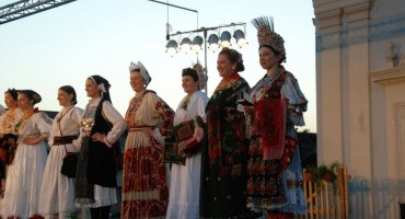 Širokobriježanka Petra Martinović izabrana za 2. Pratilju najljepše Hrvatice u narodnoj nošnji