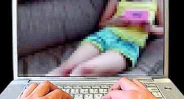 skandal, djeca, pornografija