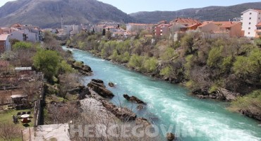 Mostar, Neretva, Buna, klima uređaj