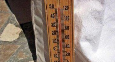 Mostar: Metorolozi javljaju ugodnih 37, portali pišu o 50 stupnjeva